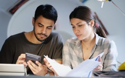 7 Tips to Aggressively Pay Off Debt in 2025